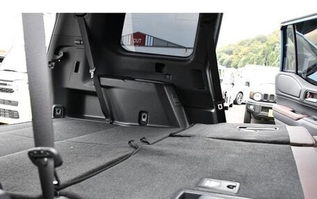 Toyota Land Cruiser Prado, 2024 год, 7 500 000 рублей, 22 фотография