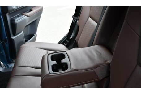 Toyota Land Cruiser Prado, 2024 год, 7 500 000 рублей, 32 фотография