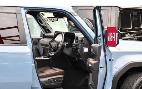 Toyota Land Cruiser Prado, 2024 год, 7 500 000 рублей, 36 фотография