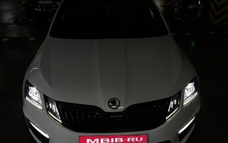 Skoda Octavia, 2019 год, 1 980 000 рублей, 4 фотография