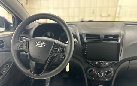 Hyundai Solaris II рестайлинг, 2012 год, 950 000 рублей, 13 фотография