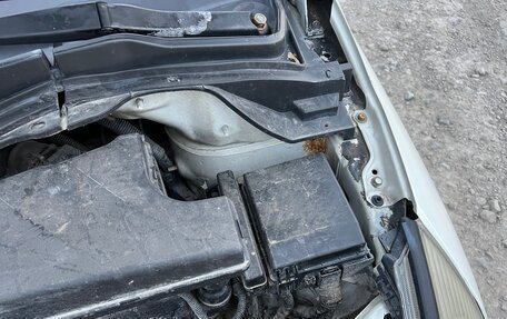 Mitsubishi Grandis, 2003 год, 390 000 рублей, 11 фотография