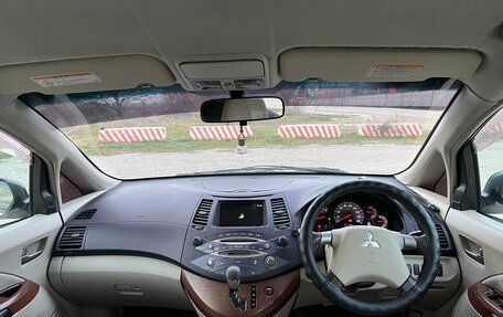 Mitsubishi Grandis, 2003 год, 390 000 рублей, 7 фотография