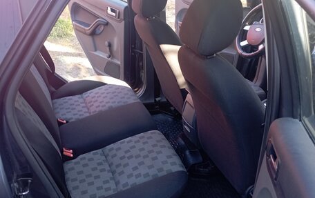 Ford Focus II рестайлинг, 2006 год, 430 000 рублей, 14 фотография