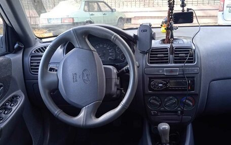 Hyundai Accent II, 2007 год, 450 000 рублей, 2 фотография