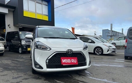 Toyota Sienta II, 2022 год, 1 095 000 рублей, 3 фотография