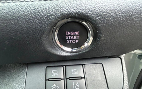 Toyota Sienta II, 2022 год, 1 095 000 рублей, 25 фотография