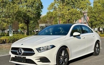 Mercedes-Benz A-Класс, 2021 год, 1 900 000 рублей, 1 фотография