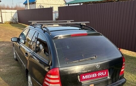 Mercedes-Benz C-Класс, 2003 год, 650 000 рублей, 1 фотография