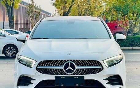 Mercedes-Benz A-Класс, 2021 год, 1 900 000 рублей, 1 фотография