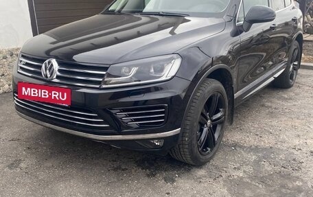 Volkswagen Touareg III, 2016 год, 3 500 000 рублей, 2 фотография
