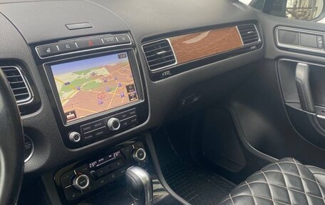 Volkswagen Touareg III, 2016 год, 3 500 000 рублей, 14 фотография