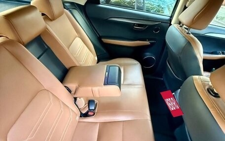 Lexus NX I, 2018 год, 3 350 000 рублей, 10 фотография