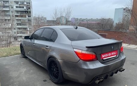 BMW 5 серия, 2009 год, 1 600 000 рублей, 3 фотография