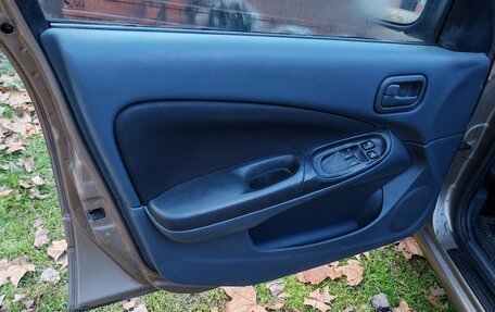 Nissan Almera, 2005 год, 349 000 рублей, 14 фотография