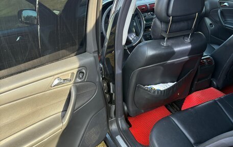 Mercedes-Benz C-Класс, 2003 год, 650 000 рублей, 8 фотография