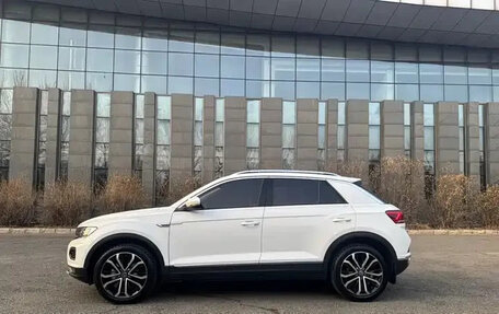 Volkswagen T-Roc I, 2022 год, 1 750 143 рублей, 4 фотография