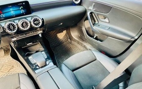 Mercedes-Benz A-Класс, 2021 год, 1 900 000 рублей, 9 фотография