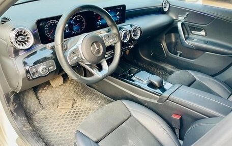 Mercedes-Benz A-Класс, 2021 год, 1 900 000 рублей, 7 фотография