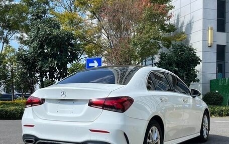 Mercedes-Benz A-Класс, 2021 год, 1 900 000 рублей, 6 фотография