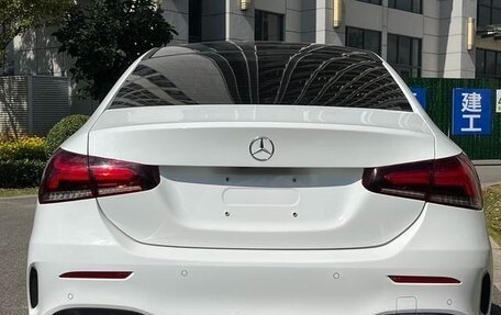 Mercedes-Benz A-Класс, 2021 год, 1 900 000 рублей, 7 фотография