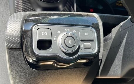 Mercedes-Benz A-Класс, 2021 год, 1 900 000 рублей, 11 фотография