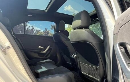 Mercedes-Benz A-Класс, 2021 год, 1 900 000 рублей, 15 фотография