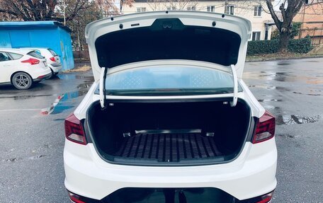 Hyundai Elantra VI рестайлинг, 2020 год, 1 650 000 рублей, 4 фотография