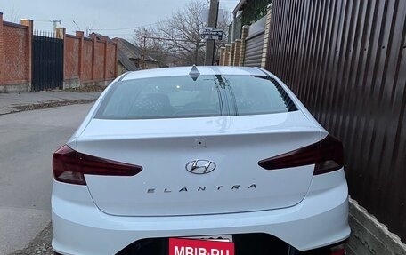 Hyundai Elantra VI рестайлинг, 2020 год, 1 650 000 рублей, 3 фотография