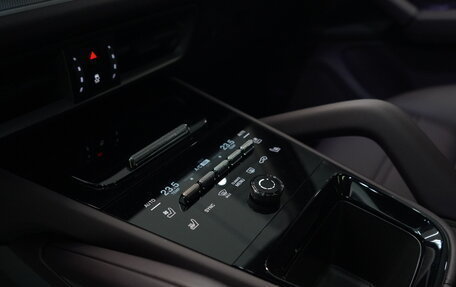 Porsche Cayenne III, 2025 год, 20 160 000 рублей, 15 фотография