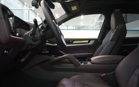 Porsche Cayenne III, 2025 год, 20 160 000 рублей, 14 фотография