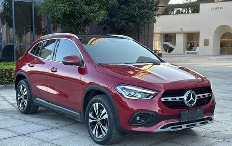 Mercedes-Benz GLA, 2021 год, 2 300 000 рублей, 3 фотография