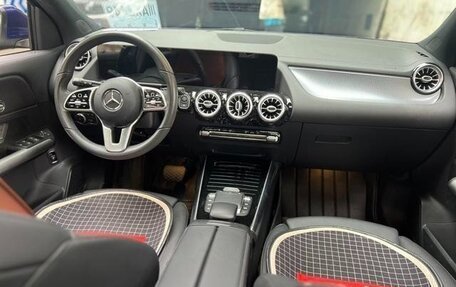 Mercedes-Benz GLA, 2021 год, 2 300 000 рублей, 11 фотография