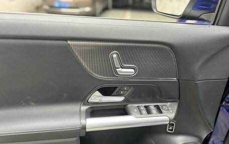 Mercedes-Benz GLA, 2021 год, 2 300 000 рублей, 18 фотография