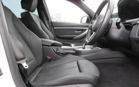 BMW 3 серия, 2018 год, 1 290 007 рублей, 13 фотография