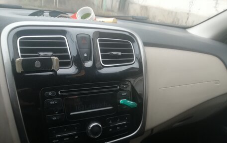 Renault Logan II, 2016 год, 630 000 рублей, 12 фотография