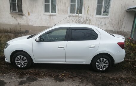 Renault Logan II, 2016 год, 630 000 рублей, 16 фотография