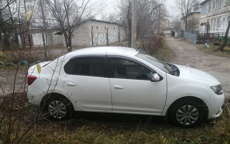 Renault Logan II, 2016 год, 630 000 рублей, 18 фотография