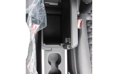 Toyota Voxy, 2025 год, 4 000 000 рублей, 19 фотография