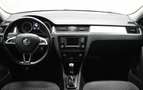 Skoda Rapid I, 2016 год, 975 000 рублей, 14 фотография