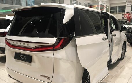 Lexus LM, 2025 год, 19 250 000 рублей, 21 фотография