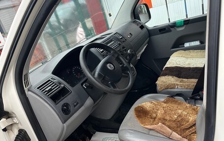 Volkswagen Transporter T5 рестайлинг, 2008 год, 800 000 рублей, 9 фотография