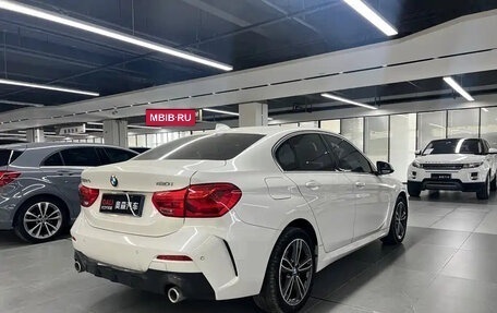 BMW 1 серия, 2022 год, 1 390 000 рублей, 6 фотография