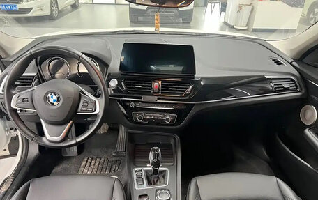BMW 1 серия, 2022 год, 1 390 000 рублей, 9 фотография