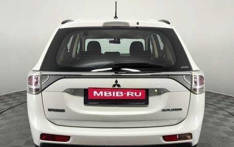 Mitsubishi Outlander III рестайлинг 3, 2012 год, 1 230 000 рублей, 7 фотография