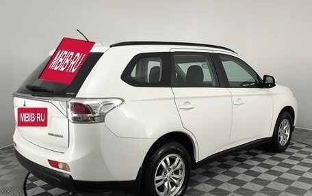 Mitsubishi Outlander III рестайлинг 3, 2012 год, 1 230 000 рублей, 6 фотография