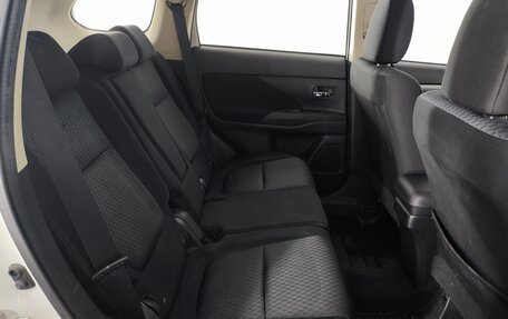 Mitsubishi Outlander III рестайлинг 3, 2012 год, 1 230 000 рублей, 18 фотография