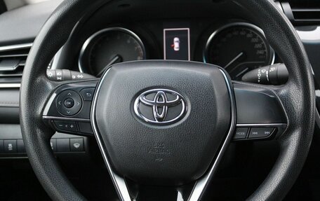 Toyota Camry, 2020 год, 2 450 000 рублей, 8 фотография