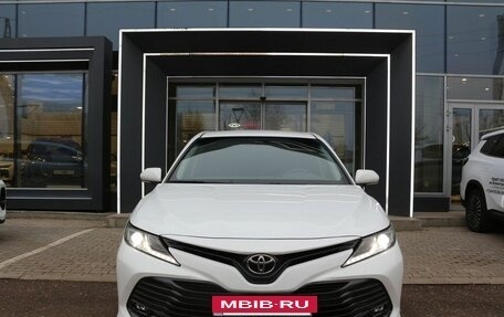 Toyota Camry, 2020 год, 2 450 000 рублей, 2 фотография