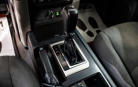 Toyota Land Cruiser Prado 150 рестайлинг 2, 2013 год, 3 300 000 рублей, 13 фотография